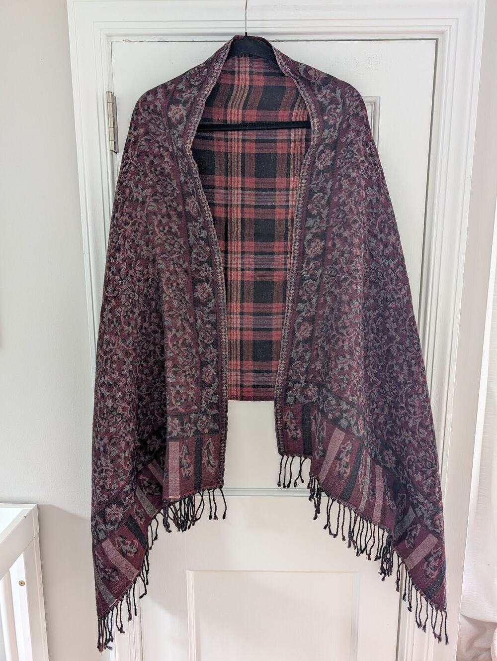 Kashmir Imports 100% Merino Wool Reversible Shawl / Wrap / Scarf